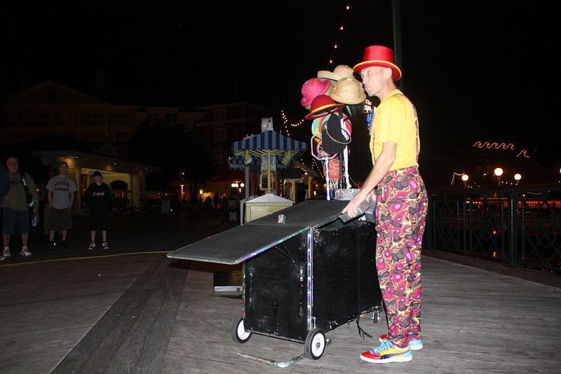1212100758_ywW64-L.jpg