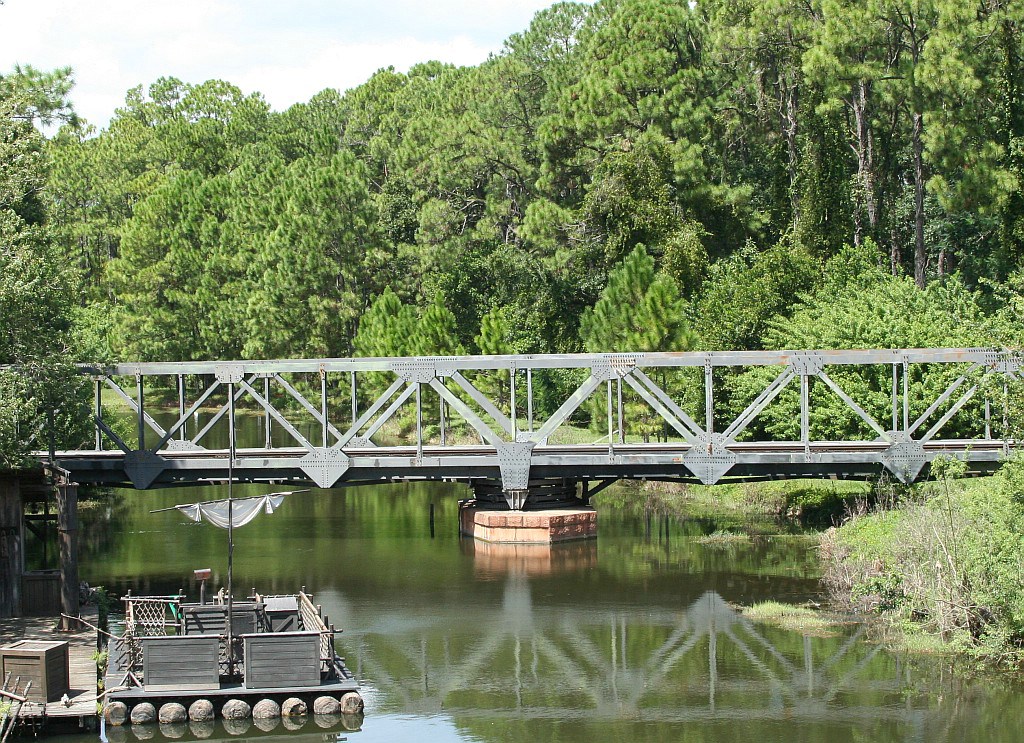 2569FECdrawbridge.jpg