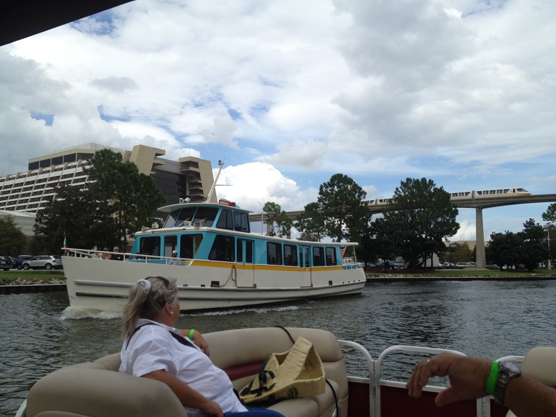 thursday_pontoon_transit.jpg