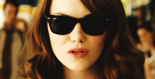 emma-kiss.gif