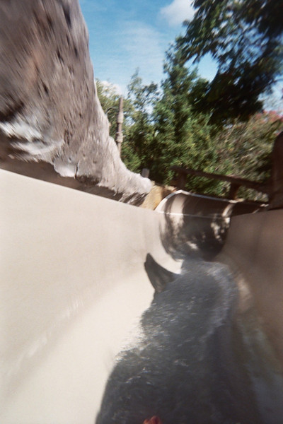 217748808_rC7FZ-L.jpg