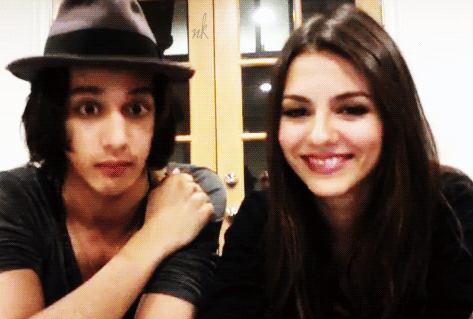tumblr_loekggvYdt1qbb7qqo2_500.gif