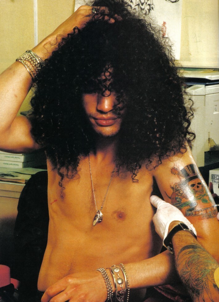 Slash-babe-guns-n-roses-3383859-710-979.jpg