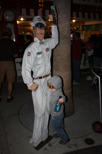 1219247509_Rk8F7-L.jpg