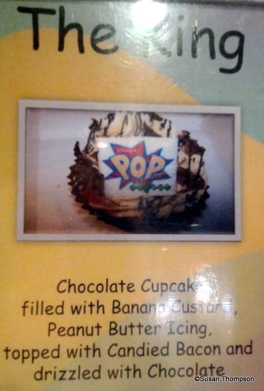 The-King-cupcake-at-Pop-Century.jpg