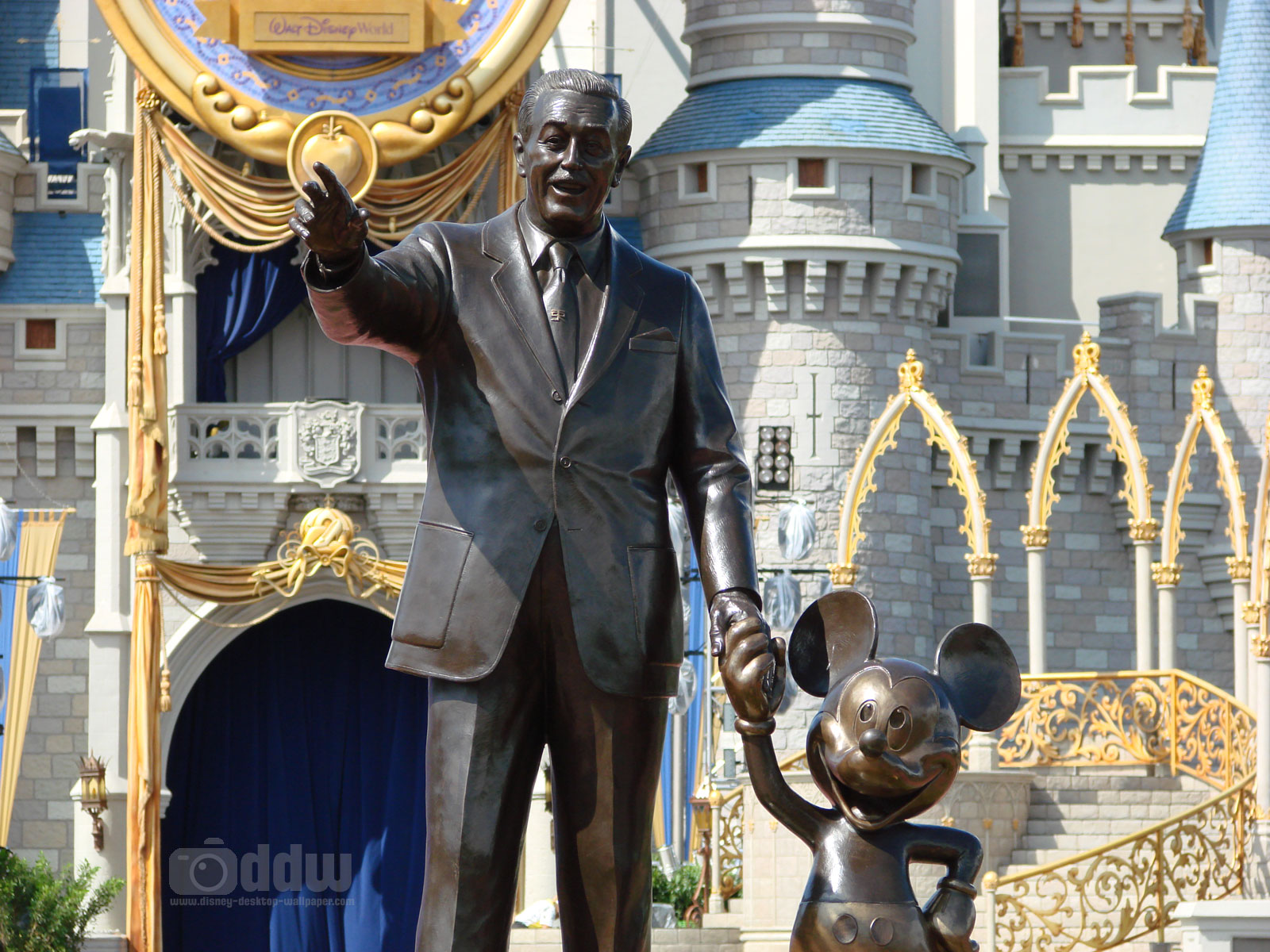partner-s-statue.jpg