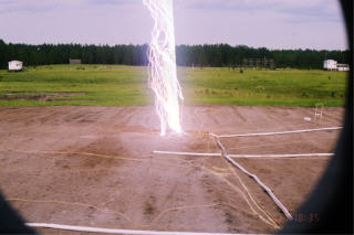 lightn02.JPG