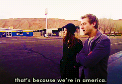 tumblr_lsi42kI1Oy1qkufkvo2_250.gif