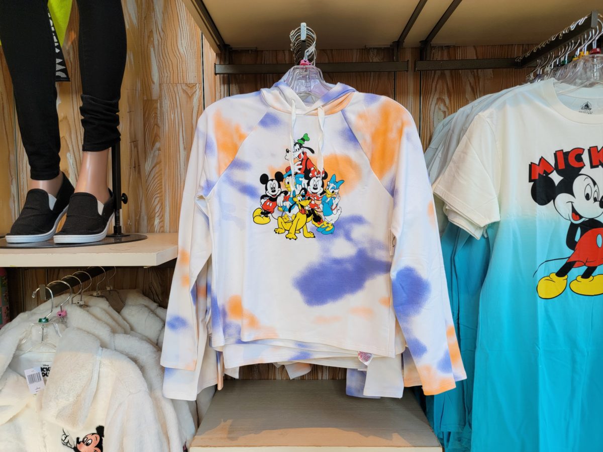 mickey and friends apparel dl 10.22 100339