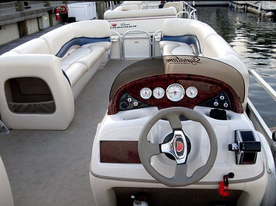 pontoon09i.jpg