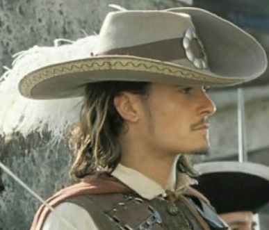 pirates_of_the_caribbean_bloom_in_hat.jpg