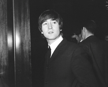 lennon-john-photo-john-lennon-6206089.jpg