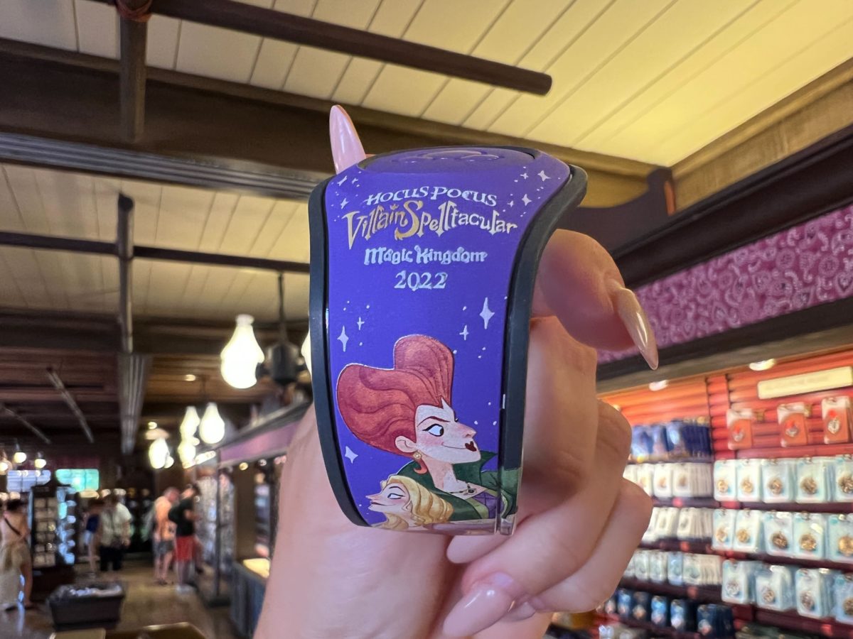 villains spelltacular magicband 9