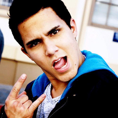 tumblr_lowq8kI79L1qeeagco1_500.gif