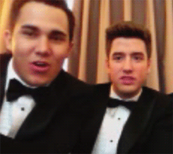 tumblr_ltabn4k6h21qeeagco1_250.gif