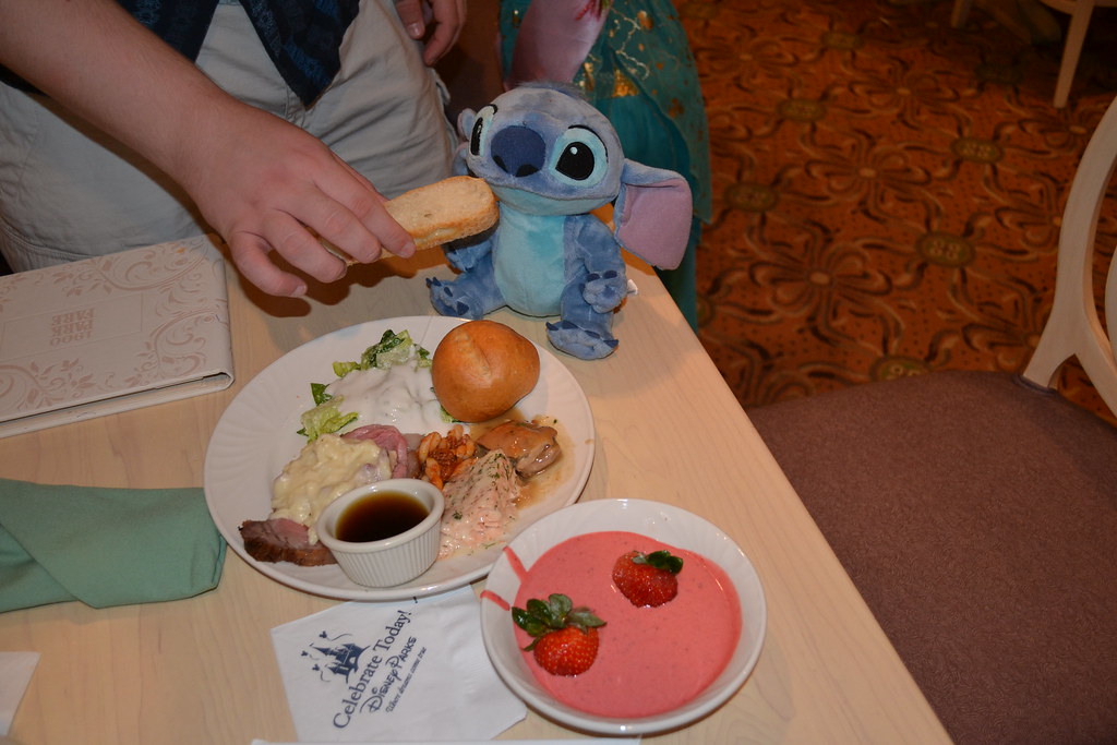 5361882482_77ba470caf_b.jpg