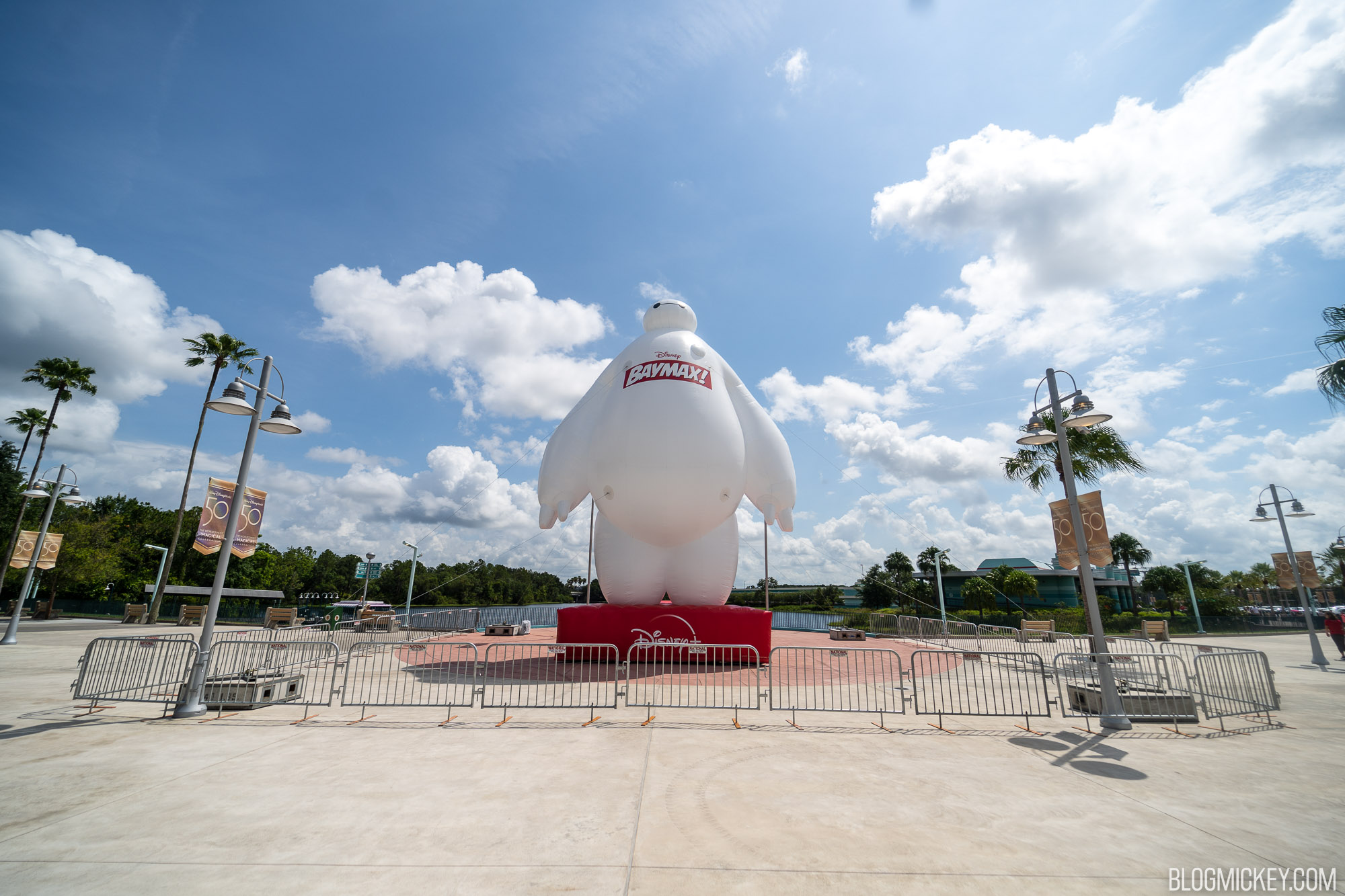inflatable-baymax-hollywood-studios-6.jpg