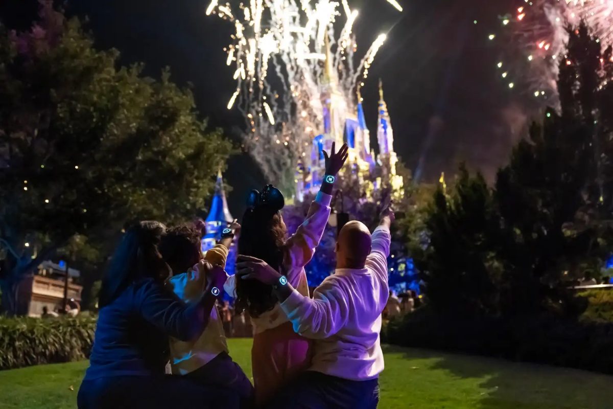 magicband-plus-fireworks-1200x800.jpeg