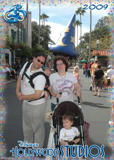 disneystudiosfamily.jpg