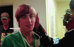 tumblr_m0zxbdL5V11qeeagco2_250.gif