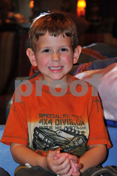 258506194_NVc4q-L-1.jpg