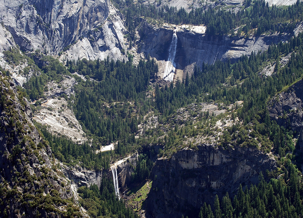 201149620_Ndyit-XL-3.jpg