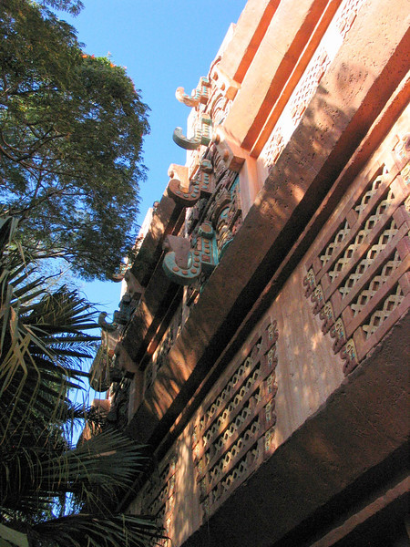 Mex8073ped-L.jpg