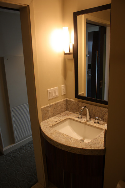 1216152410_yR4Mm-L.jpg