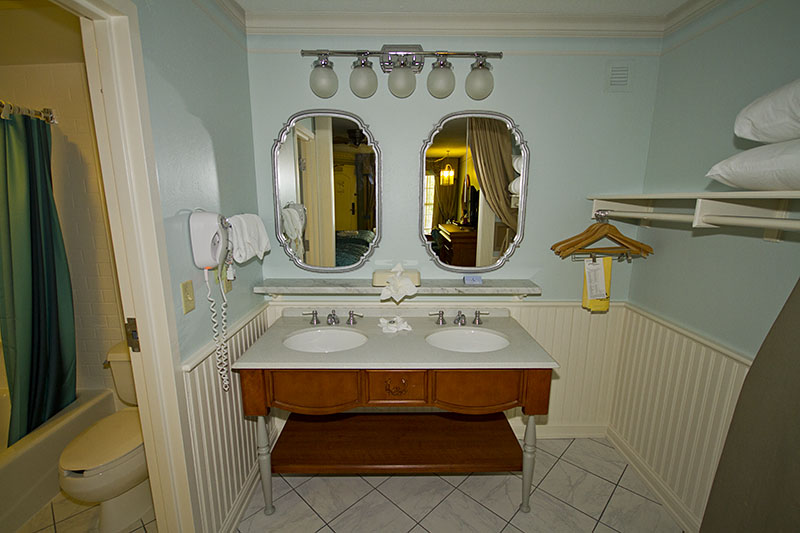POR-Room-MBrefurb-85xx-2011-3601_forum.jpg