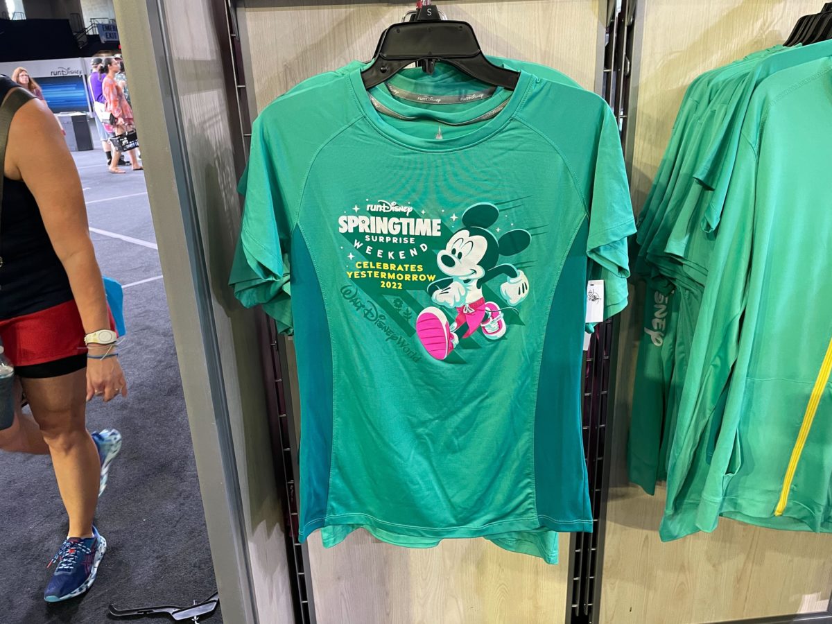 rundisney-merch-32-1200x900.jpg