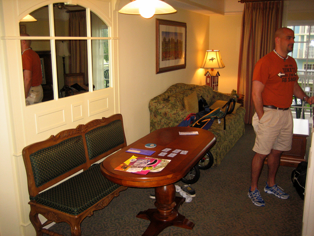 main_room_01.jpg