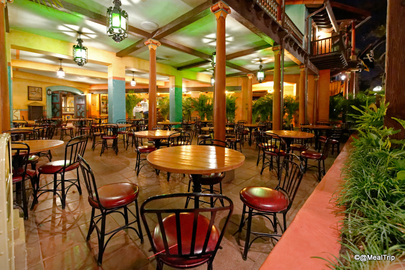 Island-Dinner-_0004_005.jpg