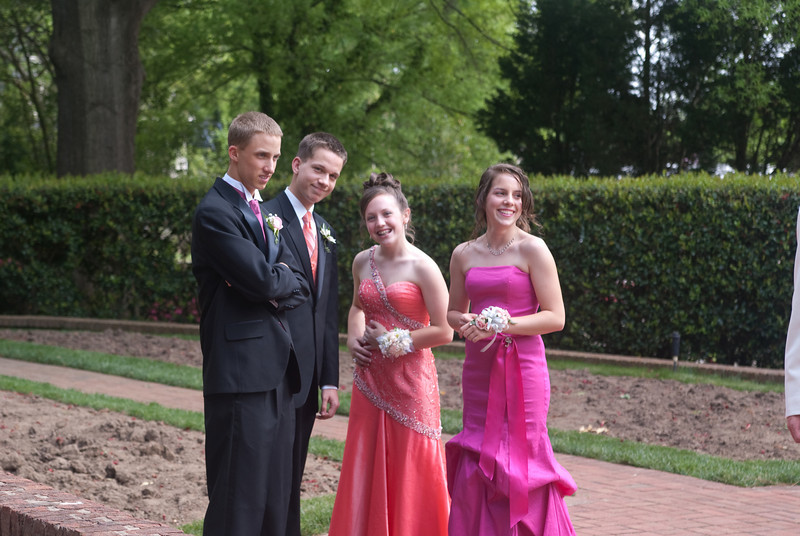 527278177_g3b9q-L.jpg