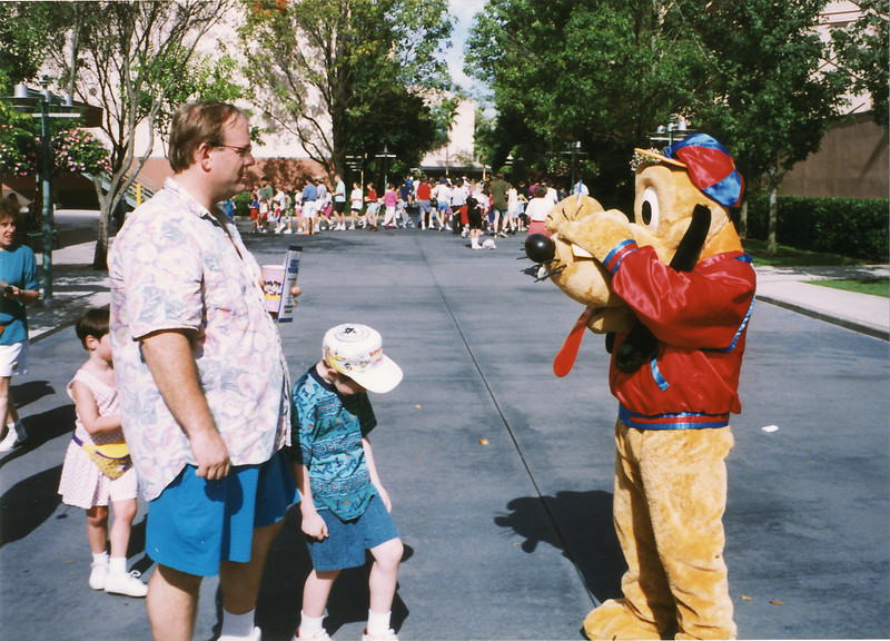 1204974804_UGq84-L.jpg