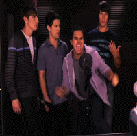 tumblr_lc95qsVVYl1qcwdf2o1_250.gif