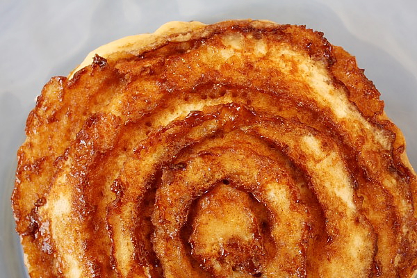 Cinnamon-Roll-Pancakes-5.jpg