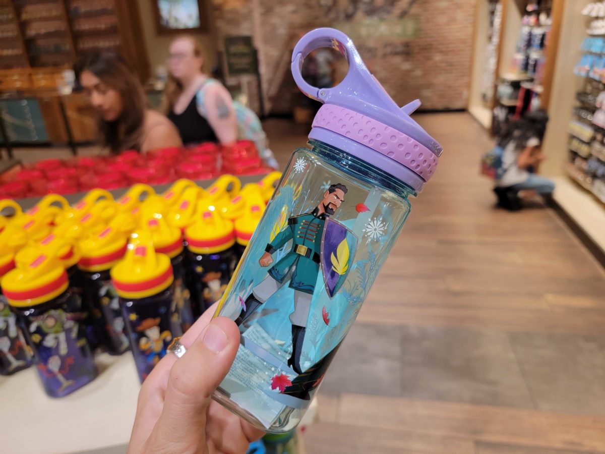 Disneyland bottles oct 2022 102003