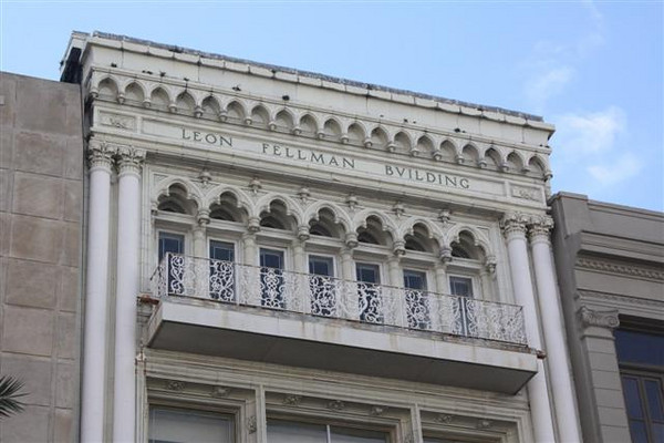 759760436_3B3NS-M.jpg