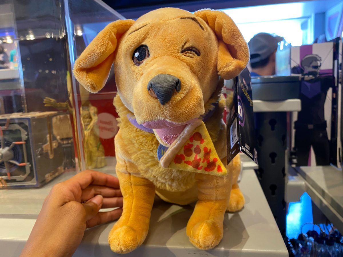 DLR-Hawkeye-Lucky-the-Pizza-Dog-Plush-2-1200x900.jpg