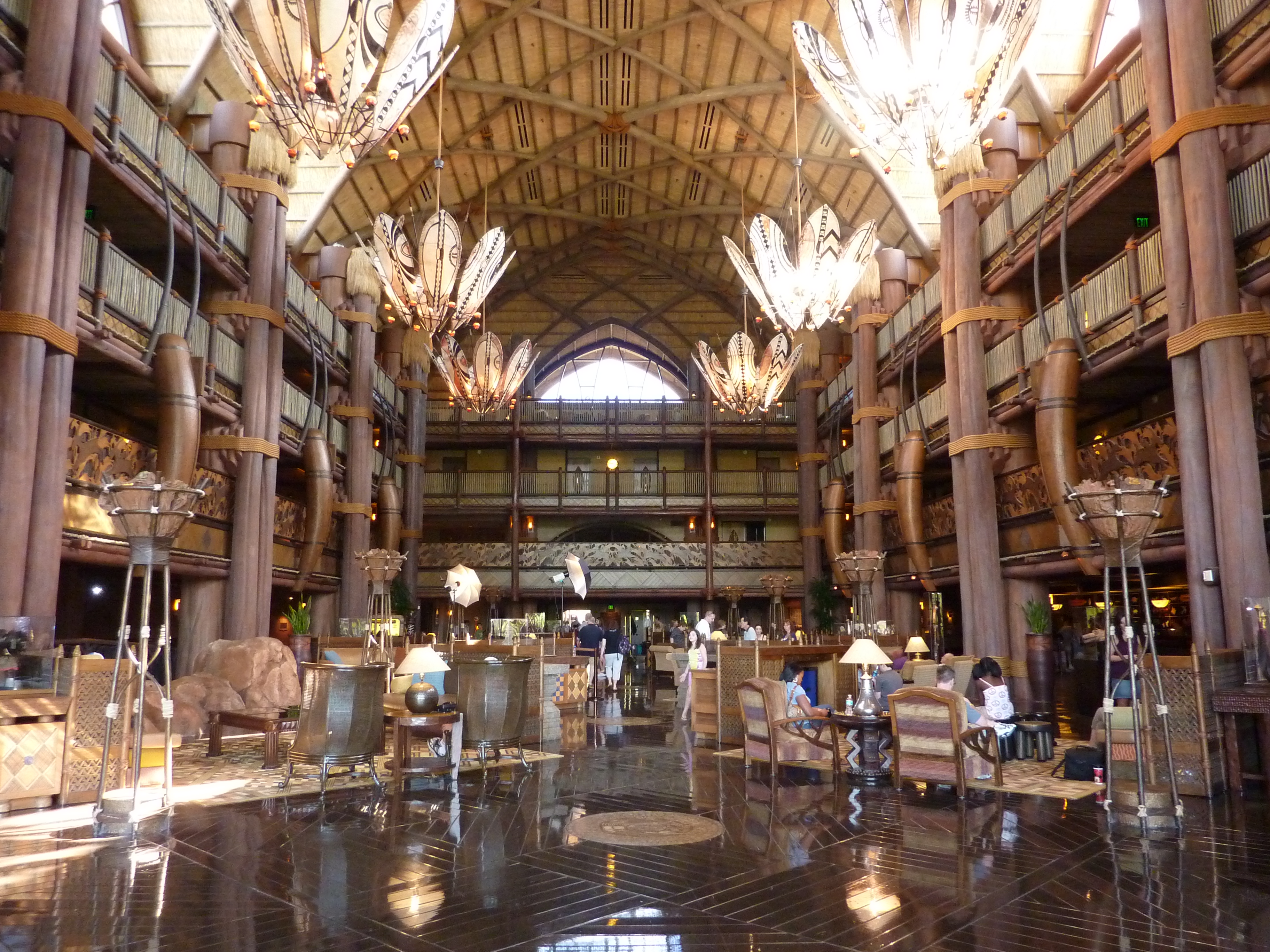 Animal_Kingdom_Lodge_lobby.jpg