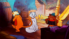 tumblr_lstja3wDu01r0u624o1_250.gif