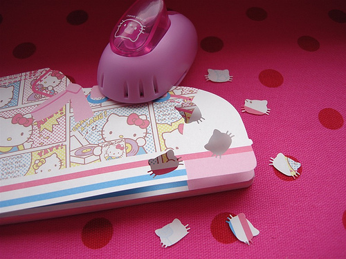 hello-kitty-hole-punch.jpg