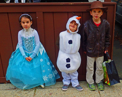 halloweenkids.jpg