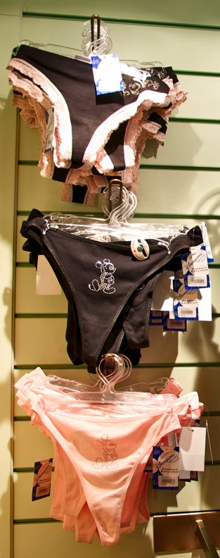 mickey_thong_2.jpg