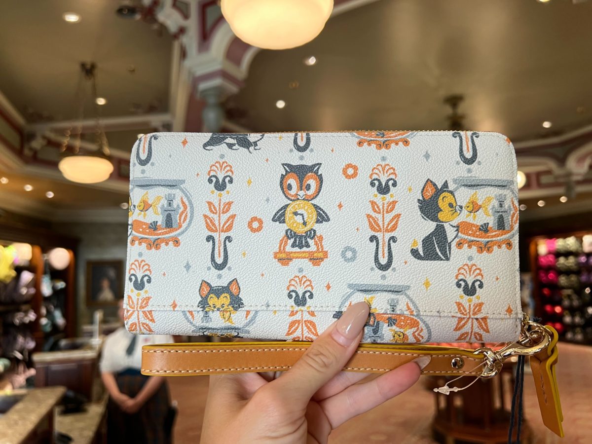 'Pinocchio' Figaro and Cleo Dooney & Bourke