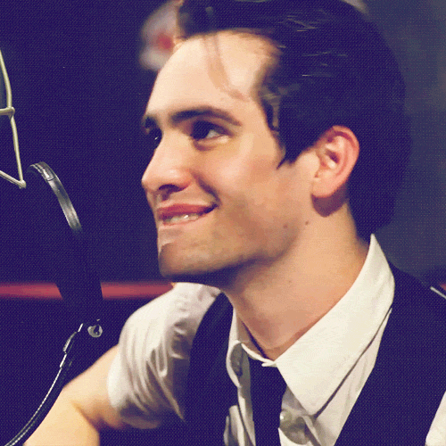 tumblr_lip8cn23kM1qbnfqao1_500.gif
