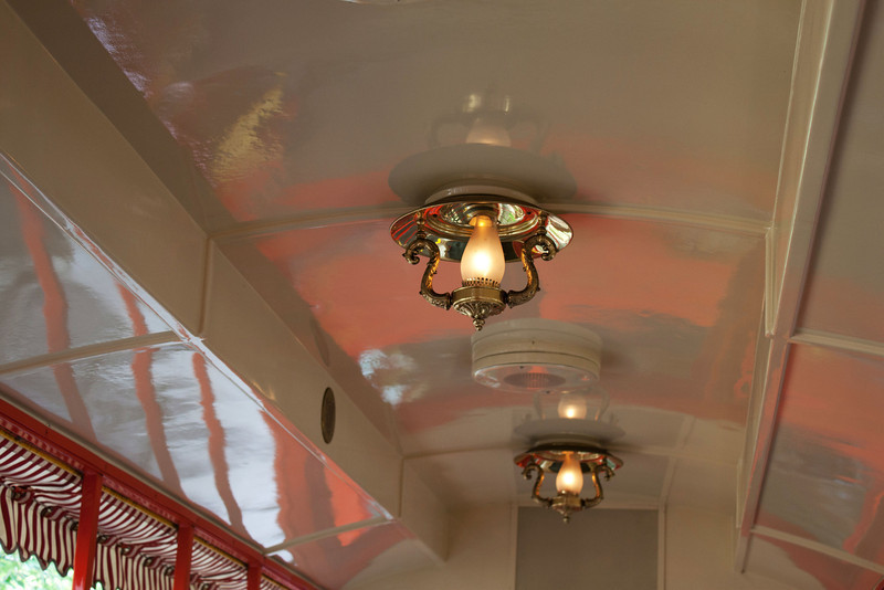 8687ed1-L.jpg