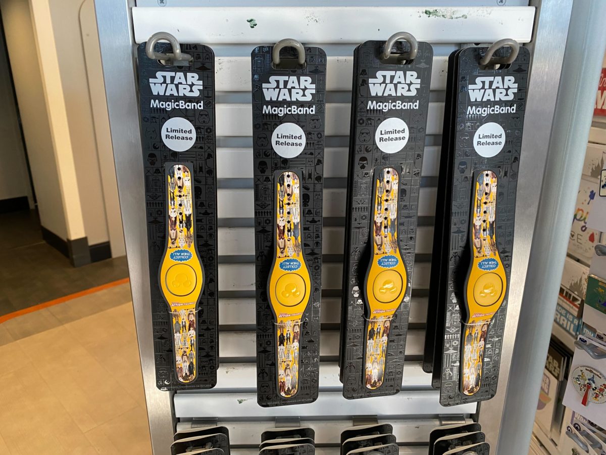star-wars-magicband-1-1200x900.jpg
