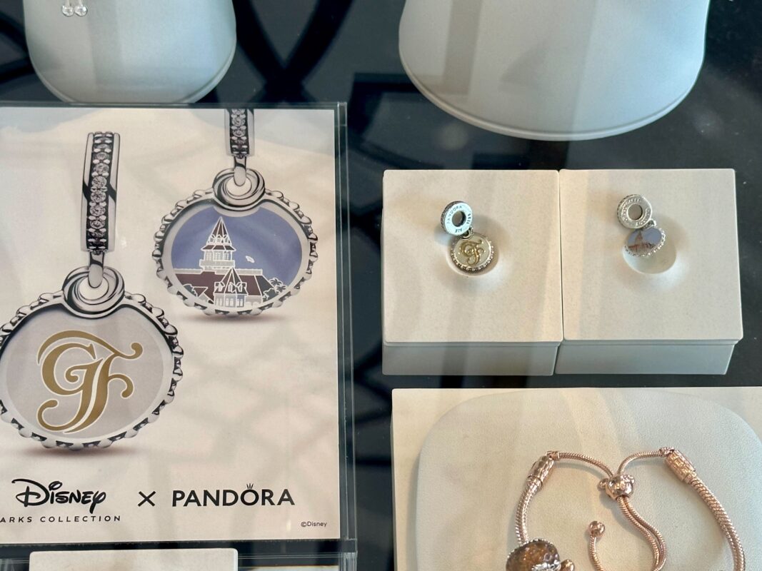 WDW Grand Floridian Pandora Charm 3