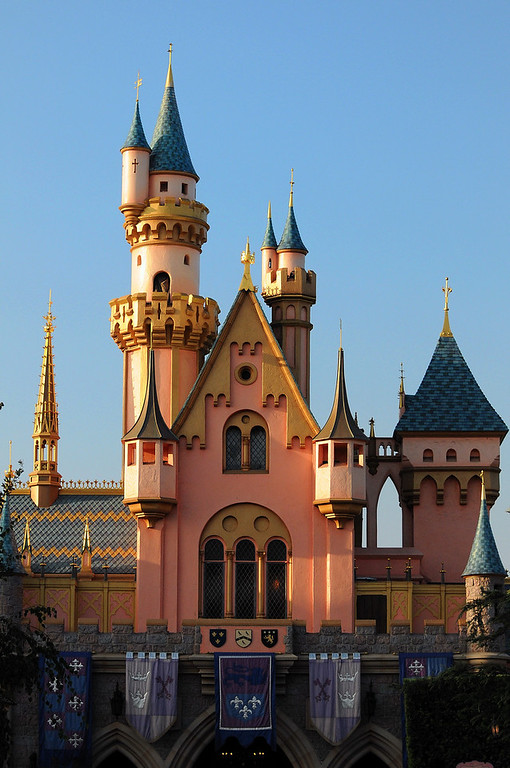 423570160_TNND2-XL.jpg